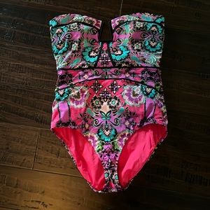 Vibrant and cute bathing suit!